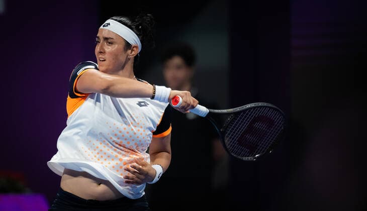 February 23, 2022, DOHA, QATAR: Ons Jabeur of Tunisia in action during the third round of the 2022 Qatar TotalEnergies Open 2022 WTA, Tennis Damen 1000 tennis tournament against Tereza Martincova of the Czech Republic DOHA QATAR - ZUMAa181 20220223_zaa_a181_037 Copyright: xRobxPrangex