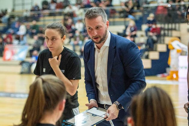 Halle, Germany 23 February 2022 1 BBL Womens 2021 2022 Gisa Lions SV Halle vs SNP BasCats USC Heidelberg Coach Sebastian Nörber Noerber Heidelberg SWH arena Saxony-Anhalt Copyright: xFotostandx xxBallaschx