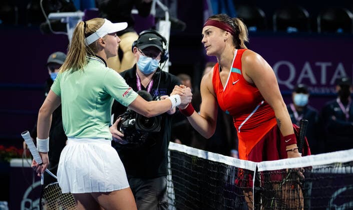 February 23, 2022, DOHA, QATAR: Jil Teichmann of Switzerland & Aryna Sabalenka of Belarus in action during the third round of the 2022 Qatar TotalEnergies Open 2022 WTA, Tennis Damen 1000 tennis tournament DOHA QATAR - ZUMAa181 20220223_zaa_a181_216 Copyright: xRobxPrangex