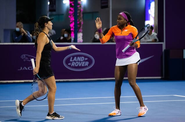 February 23, 2022, DOHA, QATAR: Cori Gauff of the United States & Jessica Pegula of the United States in action during the doubles quarter-final of the 2022 Qatar TotalEnergies Open 2022 WTA, Tennis Damen 1000 tennis tournament DOHA QATAR - ZUMAa181 20220223_zaa_a181_227 Copyright: xRobxPrangex