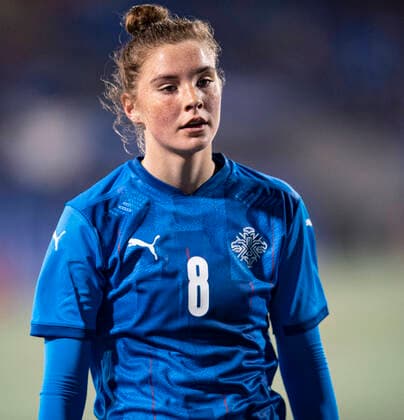 February 23, 2022, Frisco, Texas, U.S: Iceland Midfielder 8 KAROLINA LEA VILHJALMSDOTTIR frustrated with 3 unanswered goals by Team USA. Frisco U.S. - ZUMAm147 20220223_zap_m147_029 Copyright: xHossxMcBainx