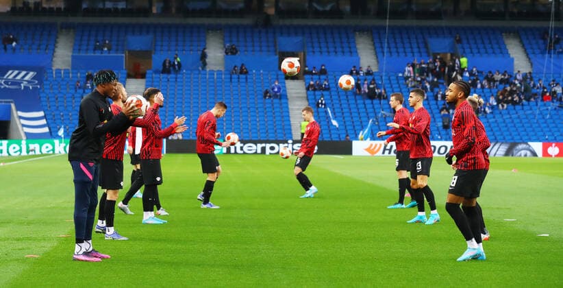 San Sebastian RB Leipzig 24 02 2022 Donostia San Sebastian, 24 02 2022, Estadio Anoeta, Football, UEFA Europa League, Play Off Rückspiel , Real Sociedad San Sebastian ESP vs RB Leipzig GER , In picture Warm Up before the match RB Leipzig , UEFA regulations prohibit any use of photographs as image sequences and or quasi video , Picture Point