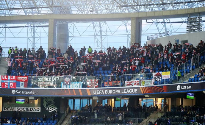 San Sebastian RB Leipzig 24 02 2022 Donostia San Sebastian, 24 02 2022, Estadio Anoeta, Football, UEFA Europa League, Play Off Rückspiel , Real Sociedad San Sebastian ESP vs RB Leipzig GER , In picture Fans of RB Leipzig , UEFA regulations prohibit any use of photographs as image sequences and or quasi video , Picture Point
