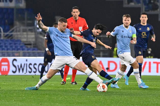 Photo Fabrizio Corradetti LaPresse February 24st 2022 Roma (Italy) Soccer Lazio - Porto Europa League 2021-2022 Play Off return - Olimpico Stadium of Roma In the pic: Sergej Milinkovic-Savic (SS Lazio)  Copyright: xFabrizioxCorradettix xLaPressex