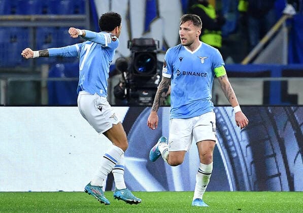 February 24, 2022, ROME: SS Lazio s Ciro Immobile celebrates with his teammates after scoring the 1-0 goal during the UEFA Europa League playoff second leg soccer match between SS Lazio-FC Porto at the Olimpico stadium in Rome, Italy, 24 February 2022. ANSA ETTORE FERRARI. Lazio vs Porto  - ZUMAa110 20220224_zaf_a110_062 Copyright: xEttorexFerrarix