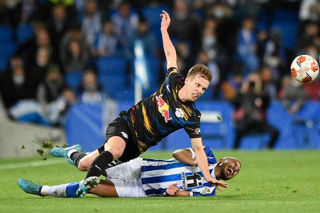 ESP: Real Sociedad - RB Leipzig. UEFA Europa League Rafael Rafinha Alcantara of Real Sociedad and Dani Olmo of RB Leipzig during the UEFA Europa League match, round of 32 between Real Sociedad v RB Leipzig played at Reale Arena Stadium on February 24, 2022 in San Sebastian, Spain. (Cesar Ortiz PRESSINPHOTO) kpng Copyright: xCesarxOrtizx xPRESSINPHOTOx PS_220224_025