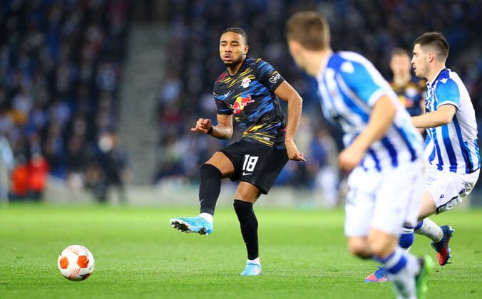 San Sebastian RB Leipzig 24 02 2022 Donostia San Sebastian, 24 02 2022, Estadio Anoeta, Football, UEFA Europa League, Play Off Rückspiel , Real Sociedad San Sebastian ESP vs RB Leipzig GER , Im Bild Christopher Nkunku 18, RB Leipzig , UEFA regulations prohibit any use of photographs as image sequences and or quasi video , Picture Point