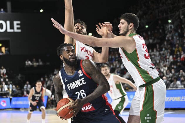 Mathias Lessort (France) vs Daniel Relvao (Portugal) BASKETBALL : France vs Portugal - Qualifications WC2023 - 24 02 2022 JBAutissier Panoramic 