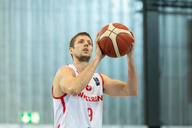 24 02 2022, Fribourg, Hall St Leonard, FIBA Men x92 s EuroBasket 2025 Pre Qualification Switzerland Ireland, 9 Roberto Kovac Switzerland au lancer franc Fribourg Hall St Leonard Fribourg Switzerland  Copyright: xJustPictures.ch SirianexDavetx