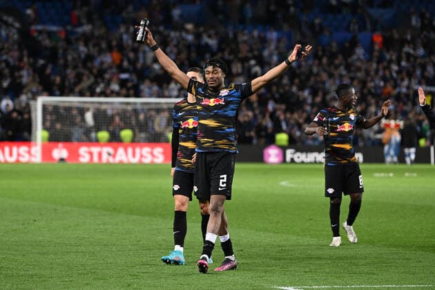Mohamed Simakan 2 Leipzig happy, Real Sociedad vs RB Leipzig, Europa League, PLayoff second leg, 24 02 2022 Copyright: xkolbert-press MarcxNiemeyerx