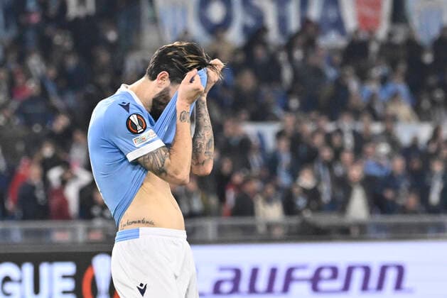 Photo Fabrizio Corradetti LaPresse February 24st 2022 Roma (Italy) Soccer Lazio - Porto Europa League 2021-2022 Play Off return - Olimpico Stadium of Roma In the pic: Luis Alberto (SS Lazio)  Copyright: xFabrizioxCorradettix xLaPressex