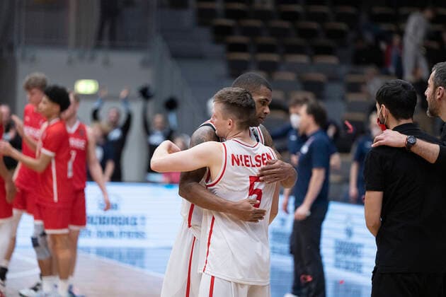 Denmarks Adama Darboe and Frederik Nielsen Denmark meet Norway in a European Championship qualifier in basketball, played in Naestved, Thursday 24 February 2022, Naestved Denmark  Copyright: fotograf@clausbech.dk ClausxBechx Cop10173 spdk20220224-210534-L