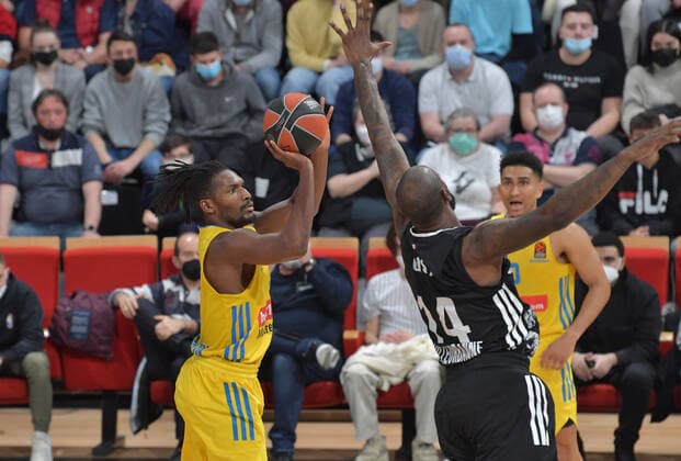 William Howard (asvel) vs Jaleen Smith (berlin) BASKETBALL : LDLC ASVEL vs Alba Berlin - Euroligue - 24 02 2022 FredericChambert Panoramic 