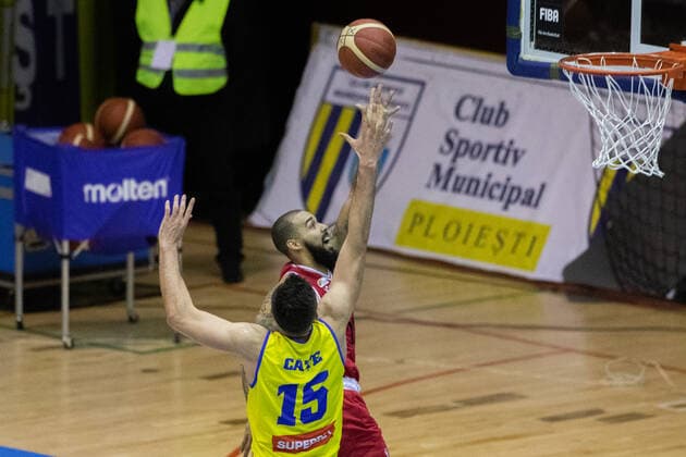 Feb,24, 2022,Ploiesti,Romania: FIBA EUROBASKET 2025 PRE-QUALIFIERS, Groupe B, Romania vs Albania, Sala Sporturilor Olimpia, Ploiesti Dallas MOORElay up no
