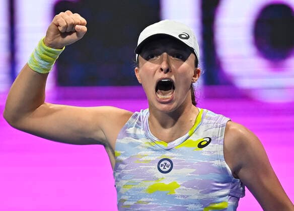 Sport Bilder des Tages (220225) -- DOHA, Feb. 25, 2022 -- Iga Swiatek of Poland celebrates after the quarterfinal match of WTA, Tennis Damen Qatar Open tennis tournament between Iga Swiatek of Poland and Aryna Sabalenka of Belarus at the Khalifa International Tennis Complex in Doha, capital of Qatar, Feb. 24, 2022. (Photo by Nikku Xinhua) (SP)QATAR-DOHA-TENNIS-QATAR OPEN-QUARTERFINAL yangyuanyong 