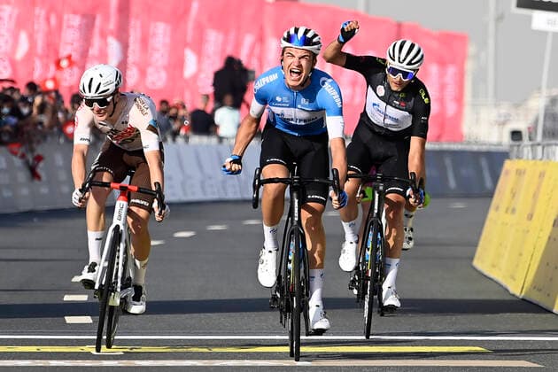 Bilder des Jahres 2022, Sport 02 Februar Sport Themen der Woche KW08 Sport Bilder des Tages Photo LaPresse - Fabio Ferrari February 25, 2022 Dubai (United Arab Emirates) Cycling UAE Tour 2022 -EXPO 2020 DUBAI STAGE- Stage 6 -Expo 2020 Dubai at Expo 2020 Dubai - 111 miles In the pic: VACEK Mathias(GAZPROM-RUSVELO) stage winner  Copyright: xFabioxFerrari LaPressex