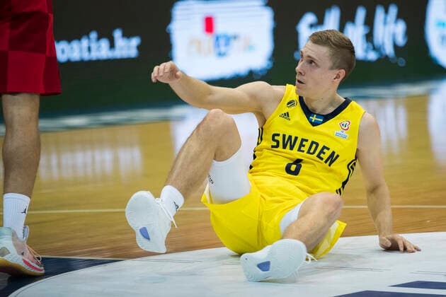 220225 Tobias Borg of Sweden during the FIBA World Cup Qualifier game between Croatia and Sweden on February 25, 2022 in Zagreb Photo Nikola Krstic BILDBYRAN COP 307 NK0006 basket basketball vm kval kval fiba world cup qualifiers sweden croatia bbeng,  Copyright: NIKOLAxKRSTIC BB220225BB757