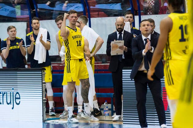 220225 Viktor Gaddefors of Sweden during the FIBA World Cup Qualifier game between Croatia and Sweden on February 25, 2022 in Zagreb Photo Nikola Krstic BILDBYRAN COP 307 NK0006 basket basketball vm kval kval fiba world cup qualifiers sweden croatia bbeng,  Copyright: NIKOLAxKRSTIC BB220225BB797