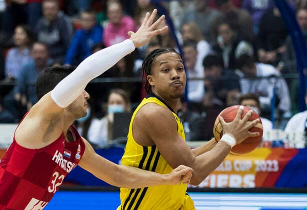 220225 Melwin Pantzar of Sweden during the FIBA World Cup Qualifier game between Croatia and Sweden on February 25, 2022 in Zagreb Photo Nikola Krstic BILDBYRAN COP 307 NK0006 basket basketball vm kval kval fiba world cup qualifiers sweden croatia bbeng,  Copyright: NIKOLAxKRSTIC BB220225BB829