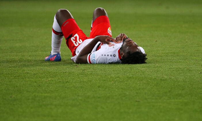Sinsheim , Bundesliga soccer , TSG 1899 Hoffenheim vs VfB Stuttgart , Orel Mangala VfB injured on the ground According to the requirements of the DFL German Football League is prohibited in the stadium and or from the game made photographs in the form of sequence pictures and or video-like photo series to exploit or to let exploited