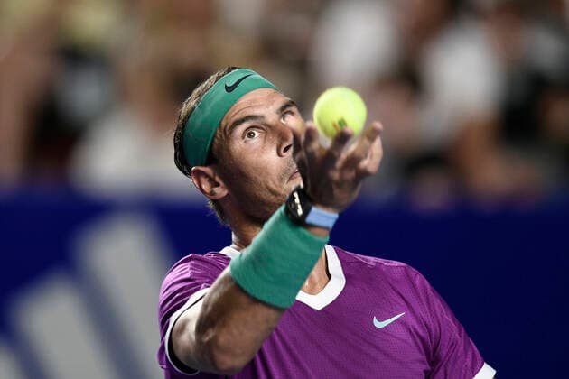 (220226) -- ACAPULCO, Feb. 26, 2022 -- Rafael Nadal of Spain serves during the men s singles semifinal match against Daniil Medvedev of Russia at the 2022 ATP, Tennis Herren Mexican Open tennis tournament in Acapulco, Mexico, Feb. 25, 2022. ) (SP)MEXICO-ACAPULCO-TENNIS-ATP-MEXICAN OPEN-SEMIFINALS XinxYuewei 