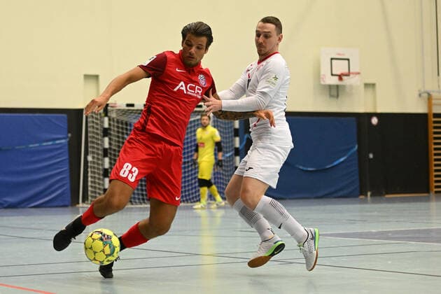 Futsal I Men I Season 2021 2022 I Bundesliga I 14 Matchday I WAKKA Eagles HOT 05 Futsal I 26 02 2022 Maximilian Grünberg 83, Wakka Eagles vs Ondrej Mica 17, HOT 05 Futsal Harburg Neugraben CU Arena Hamburg Germany Copyright: xLobeca AndreasxHannigx
