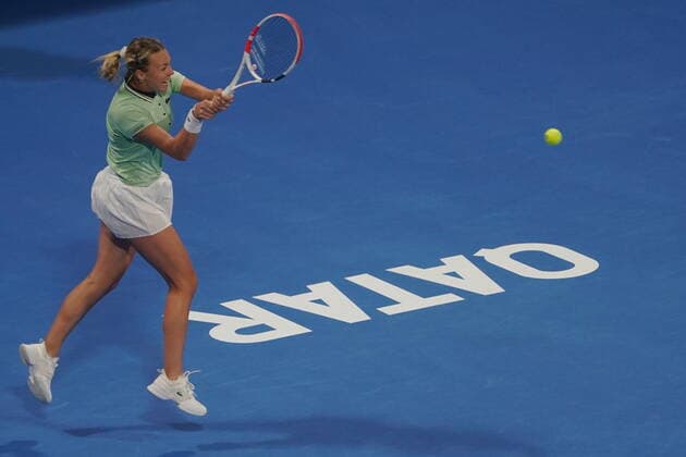 Doha, 26.02.2022 TENNIS WOMEN TOURNAMENT WTA, Tennis Damen 1000 DOHA QATAR TOTAL ENERGIES OPEN NZ Anett Kontaveit FOT. Dominik Buszek 400mm NEWSPIX.PL --- Newspix.pl  20220226_BUSZEK_266