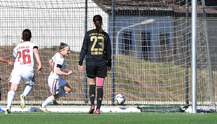 27 02 2022 football season 2021 2022 2 women football Bundesliga 14 matchday 1 FC Nürnberg FCN club FCB FC Bayern München II sports photo zinc MeZi Nastassja Lein 24, 1 FC Nürnberg FCN, center scores goal to 1 0