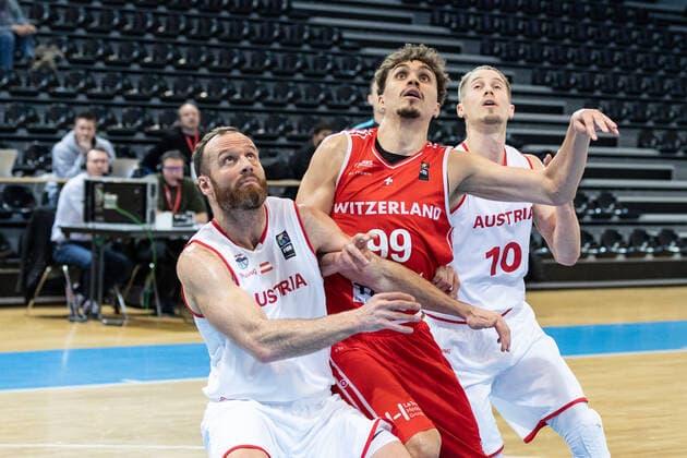 27 02 2022, Fribourg, Hall St Leonard, FIBA Men x92 s EuroBasket 2025 Pre Qualification Switzerland Austria, 99 Natan Jurkovitz Switzerland face Ã 8 Enis Murati Austria Fribourg Hall St Leonard Fribourg Switzerland  Copyright: xJustPictures.ch SirianexDavetx