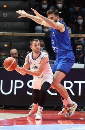 Jon Axel Gudmundsson (Iceland) (L) thwarted by Amedeo Tessitori (Italy) during the FIBA World Cup 2023 qualifiers game Italy Vs. Iceland at the Paladozza sports palace in Bologna, February 27, 2022 - Photo: Michele Nucci  Copyright: xMichelexNuccix xipa-agency.netx xx 0