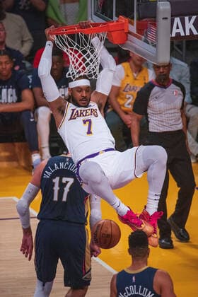 February 27, 2022, Los Angeles, California, USA: Camelo Anthony 7 of the Los Angeles Lakers dunks the ball during their NBA, Basketball Herren, USA game against the New Orleans Pelicans on Sunday February 27, 2022 at the Crypto.com Arena in Los Angeles, California. Lakers lose to Pelicans, 95-123. ARIANA RUIZ PI Los Angeles USA - ZUMAp124 20220227_zaa_p124_109 Copyright: xArianaxRuizx