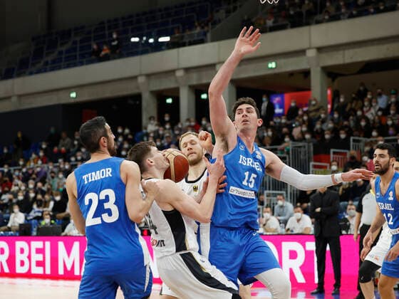 28 02 2022, Germany vs Israel, FIBA Basketball World Cup Qualifiers, Group D, GER, Heidelberg, SNP dome, Picture from the left side , Bar Timor Israel , David Kraemer Germany , Christian Sengfelder Germany and Jake Cohen Israel Copyright: HMBxMedia xHeikoxBecker