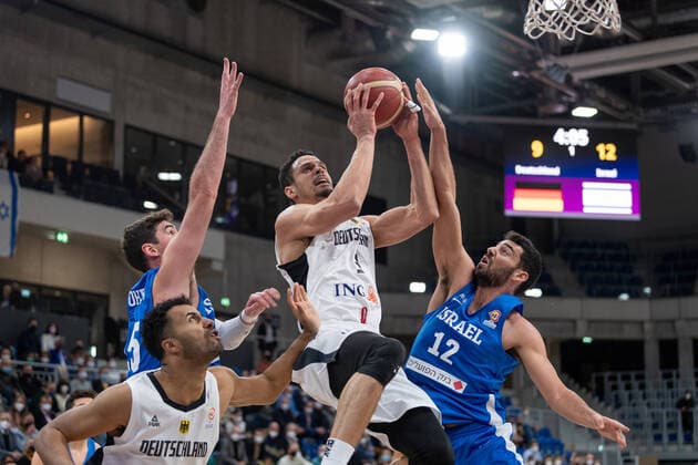 Basketball Heidelberg 28 02 2022 World Cup Qualifiers FIBA Basketball World Cup European Qualifiers Germany GER Israel ISR Dominik Lockhart Germany, No 03 Rafael Menco Israel, No 12