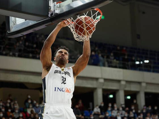 28 02 2022, Germany vs Israel, FIBA Basketball World Cup Qualifiers, Group D, GER, Heidelberg, SNP dome, Picture from the left side Johannes Thiemann Germany dunking Copyright: HMBxMedia xHeikoxBecker