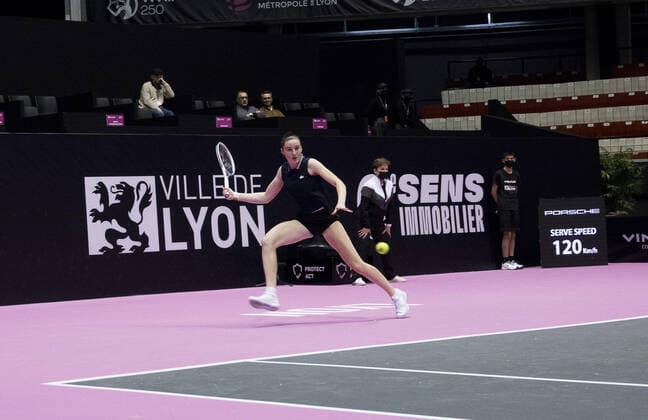 Elsa JACQUEMOT (FRA) Stefanie VOEGELE (SUI) - Open 6eme sens MÃ tropole de Lyon, Lyon 28 02 2022 TENNIS : Open 6eme Sens Lyon Metropole - Lyon - 28 02 2022 SandrineThesillat Panoramic 