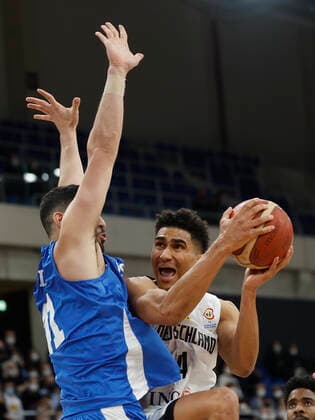 28 02 2022, Germany vs Israel, FIBA Basketball World Cup Qualifiers, Group D, GER, Heidelberg, SNP dome, Picture from the left side , Yam Madar Israel and Maodo Lo Germany Copyright: HMBxMedia xHeikoxBecker