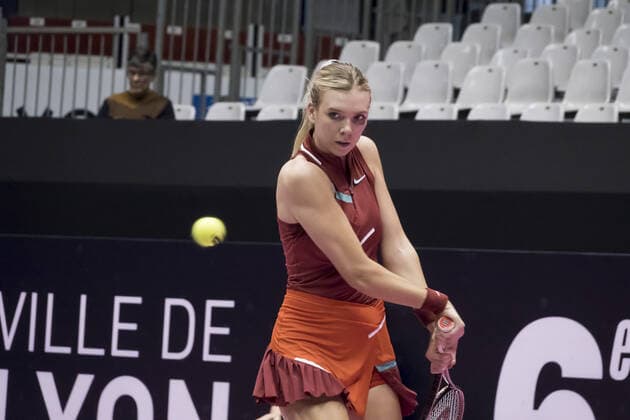 Katie BOULTER (GBR) - Open 6eme sens MÃ tropole de Lyon, Lyon 02 03 2022 - TENNIS : Katie BOULTER vs Anna BONDAR - Open 6eme Sens Lyon Metropole - Lyon - 02 03 2022 SandrineThesillat Panoramic 