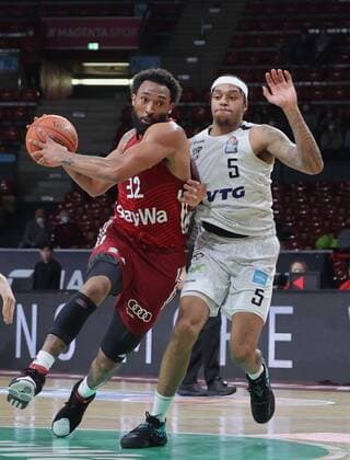 Bayerns 32 Darrun HILLARD vs Hamburgs 5 HOMESLEY Basketball, FC Bayern Hamburg, on 2 03 2022, Basketball Bundesliga, FC Bayern Munich Basketball Hamburg Towers, season 2021 2022, in Munich, A U D I D O M E, Germany Source Copyright Credit Oryk HAIST xx