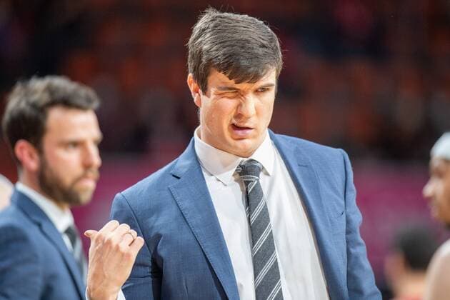 Head Coach Pedro Calles Hamburg Towers with a wink, FC Bayern Basketball vs Hamburg Towers, easyCredit BBL, 02 03 2022 Muenchen Bayern Germany Copyright: xkolbert-press UlrichxGamelx
