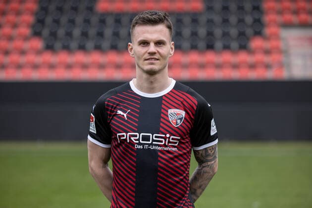 Florian Pick 26 FCI FC Ingolstadt 04 2 BL, Porträttermin 2021 2022 2 Bundesliga FC Ingolstadt 04 season 2021 2022