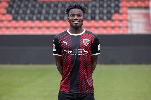 Hans Nunoo Sarpei 18 FCI FC Ingolstadt 04 2 BL, Porträttermin 2021 2022 2 Bundesliga FC Ingolstadt 04 season 2021 2022