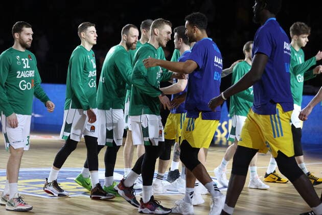 DEU, EuroLeague, ALBA vs Zalgiris Kaunas, 03 03 2022, Mercedes Benz Arena, Berlin, DEU, EuroLeague, ALBA vs Zalgiris Kaunas, in picture Johannes Thiemann ALBA Berlin 32 , Niels Giffey Zalgiris Kaunas 55 nordphotoxGmbHx xEngler nph00076