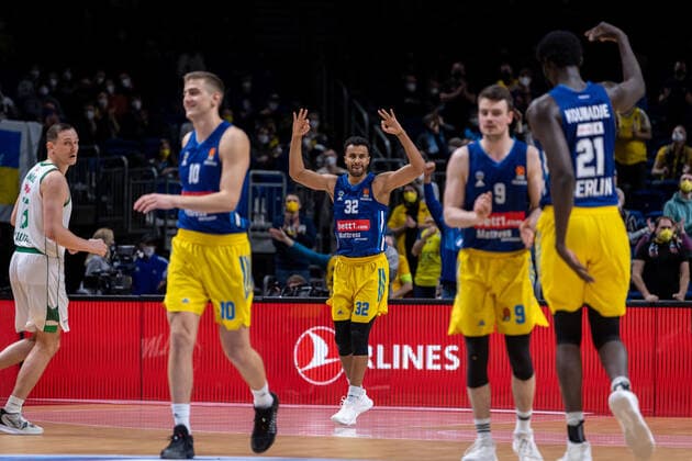 Basketball Berlin 03 03 2022 Season 2021 2022 Euroleague Regular Season Alba Berlin Zalgiris Kaunas Johannes Thiemann Alba Berlin, No 32 Cheers