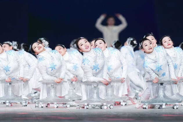 Bilder des Jahres 2022, Sport 03 März Sport Themen der Woche KW09 (220304) -- BEIJING, March 4, 2022 -- Photo taken on March 4, 2022 shows a scene of the performance during the opening ceremony of the Beijing 2022 Paralympic Winter games, Winterspiele,Spiele, Summer games at the National Stadium in Beijing, capital of China. ) (SP)CHINA-BEIJING-WINTER PARALYMPICS-OPENING CEREMONY(CN) WuxZhuang 