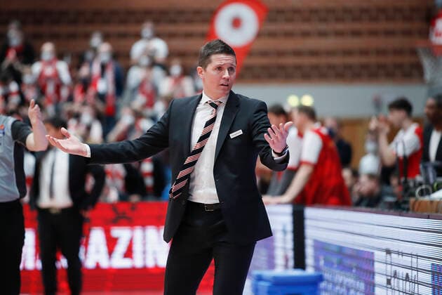 04 03 2022, s Oliver Wuerzburg vs ratiopharm Ulm, easyCredit BBL, 23 matchday, GER, Wuerzburg, tectake Arena, In picture amazement at head coach Jaka Lakovic ratiopharm ulm Copyright: HMBxMedia xJulienxBecker
