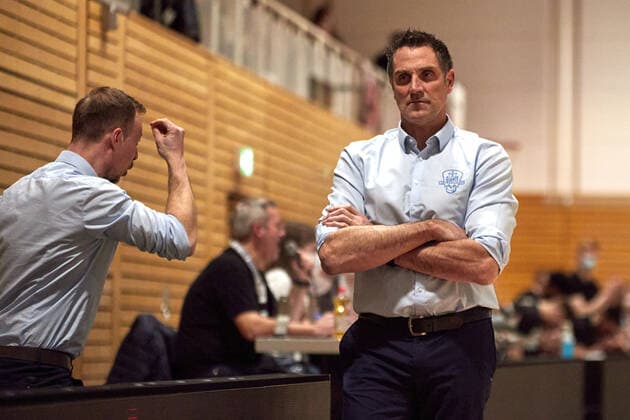 Hansi Gnad Bayer Giants Leverkusen coach, head coach, Jacques Schneider Bayer Giants Leverkusen co coach, coach Itzehoe Eagles vs Bayer Giants Leverkusen, ProA, 2 Barmer Basketball, Bundesliga, Spielzeit 2021 2022, 27 Spieltag, 04 03 2022 Photo EIBNER Stephanie Zerbe Itzehoe Eagles vs Bayer Giants Leverkusen, ProA, 2 Barmer Basketball, Bundesliga, Spielzeit 2021 2022, 27 Spieltag, 04 03 2022 Brokdorf Copyright: xStephaniexZerbe xEibner-Pressefox EP_SZE