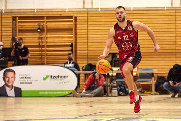 Melvin Jostmann Bayer Giants Leverkusen 12 Itzehoe Eagles vs Bayer Giants Leverkusen, ProA, 2 Barmer Basketball, Bundesliga, Spielzeit 2021 2022, 27 Spieltag, 04 03 2022 Photo EIBNER Stephanie Zerbe Itzehoe Eagles vs Bayer Giants Leverkusen, ProA, 2 Barmer Basketball, Bundesliga, Spielzeit 2021 2022, 27 Spieltag, 04 03 2022 Brokdorf Copyright: xStephaniexZerbe xEibner-Pressefox EP_SZE