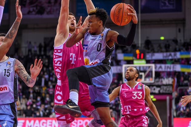 easyCredit BBL, Telekom Baskets Bonn vs HAKRO Merlins Crailsheim, 05 03 2022 T J Shorts HAKRO Merlins Crailsheim, 0 , easyCredit BBL, Telekom Baskets Bonn vs HAKRO Merlins Crailsheim on 05 03 2022 at Telekom Dome Bonn, Bonn Nordrhein Westfalen Copyright: xBEAUTIFULxSPORTS Mueller-Laschetx