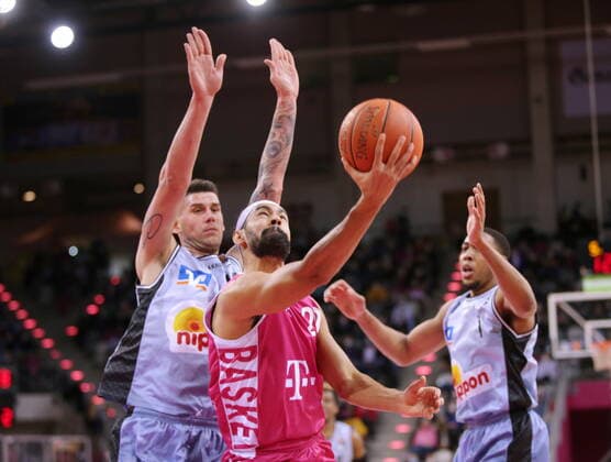 Jeremy Morgan Telekom Baskets Bonn vs HAKRO Merlins Crailsheim easyCredit BBL 1 Bundesliga , 2021 2022 season , Main round 23 matchday