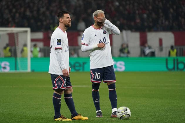 Sport Bilder des Tages Fußball, OGC Nizza - Paris St. Germain Leo Messi (PSG) - Neymar Jr (PSG) FOOTBALL : OGC Nice vs PSG - Ligue 1 Uber Eats - Nice - 05 03 2022 NorbertScanella Panoramic 